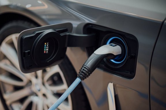 Charging cable connected to e-car