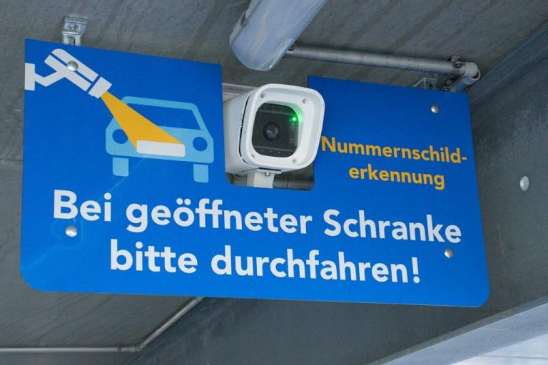 Kamera pro rozpoznávání registračních značek