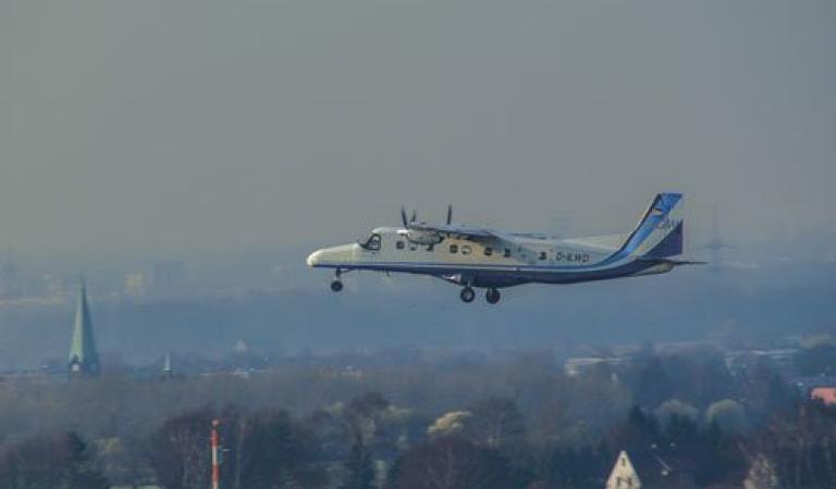 Parkování na letišti Dortmund (DTM) - Příjezd letadel k letišti Dortmund