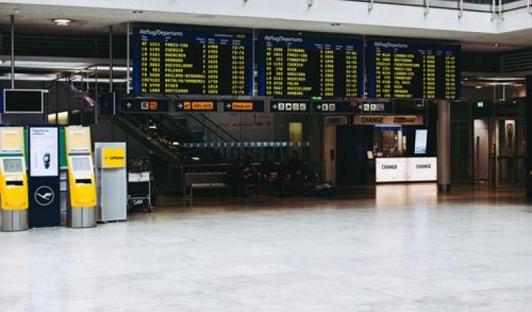 Vstupní hala letiště Norimberk (NUE)